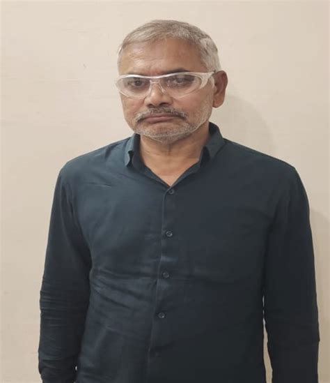 Bhuj ACB held Hon. Sec Of Nakhtrana TP co-op Society accepting 2.80 ...