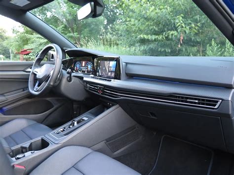 2023 Volkswagen Golf R: 77 Interior Photos | U.S. News