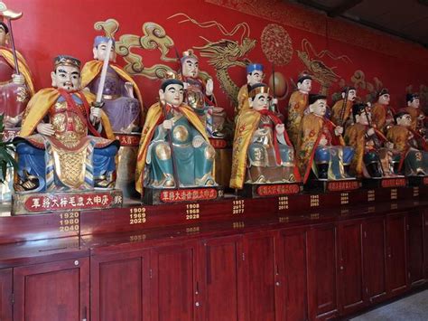 中国最大一座土地公庙：厦门仙岳山土地公宫，求姻缘求学业特别灵验。