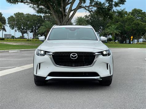 Best 4-Cylinders SUVs | 2024 Ratings | CarBuzz