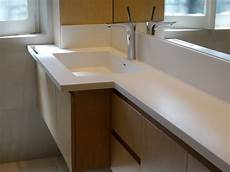 corian bagno mobile da bagno con top in dupont corian 174 arco arredo corian bagno mobile da bagno con top in dupont corian 174 arco arredo