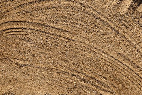 Understanding Soil Types and Uses: The Richness Beneath Our Feet - Dwello