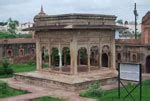 Chhatri of Raja Gangadhar Rao, Ruler of Jhansi, Chhatri in Jhansi