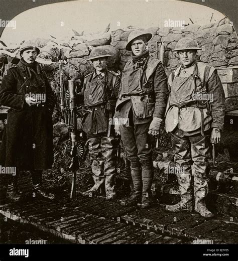 World war i machine gunner hi-res stock photography and images - Alamy