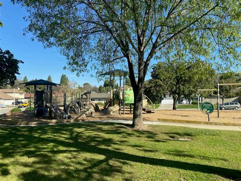 Suburbia Park - Conejo Recreation and Park District