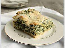 Hungry Couple: Light Spinach Lasagna with Cauliflower Sauce