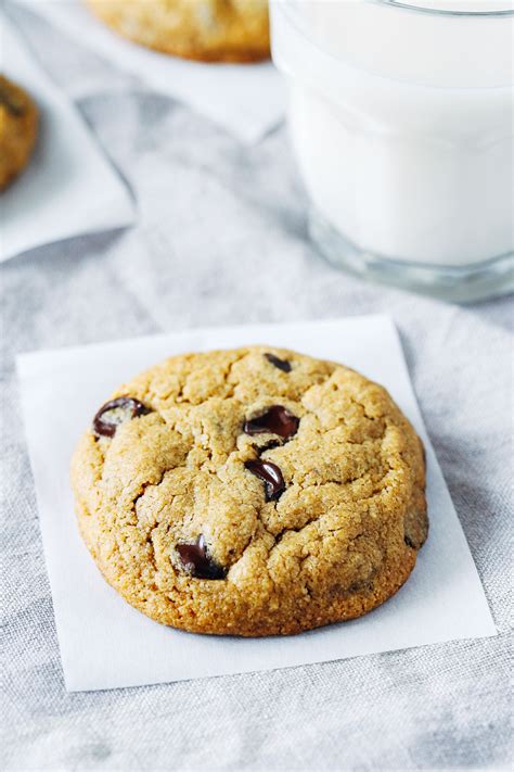 The Best Vegan and Gluten-free Chocolate Chip Cookies - Making Thyme ...