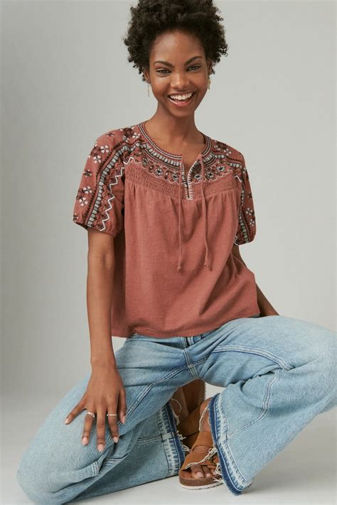 SHORT SLEEVE EMBROIDERED SWING TOP | Lucky Brand