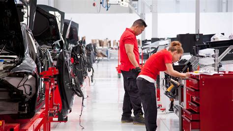 Tesla Is Hiring, And Many Top Engineers Aim To Work For Elon Musk