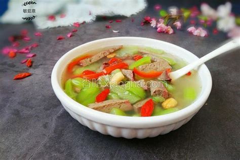 减肥瘦身汤之丝瓜猪肝汤的做法_菜谱_香哈网