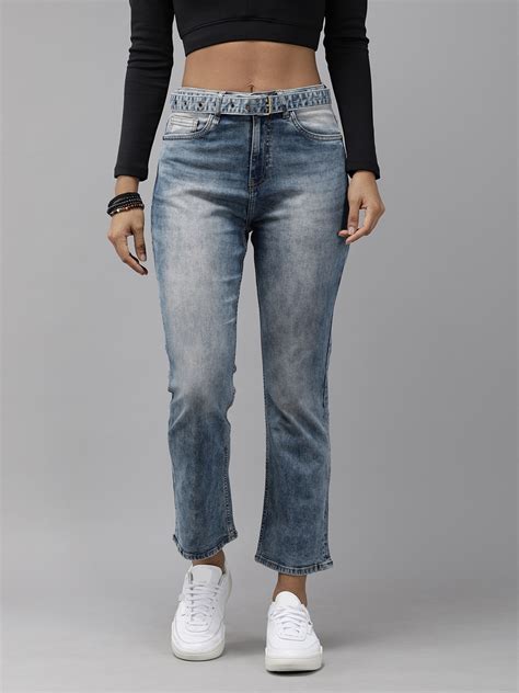 Roadster Women Blue Straight Fit Heavy Fade Cropped Jeans With A Belt ...