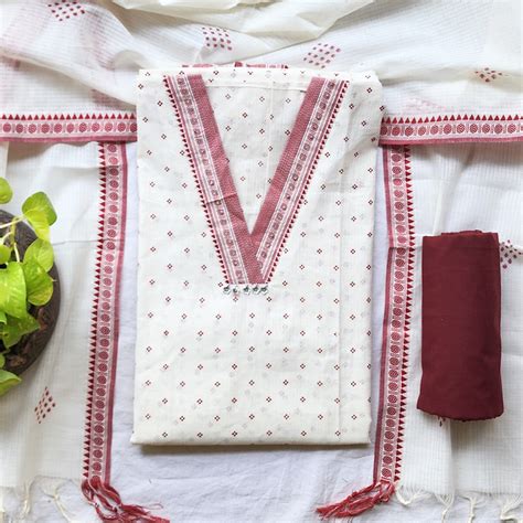 AARVI- Handloom White With Red V Neck Suit – Sanskruti