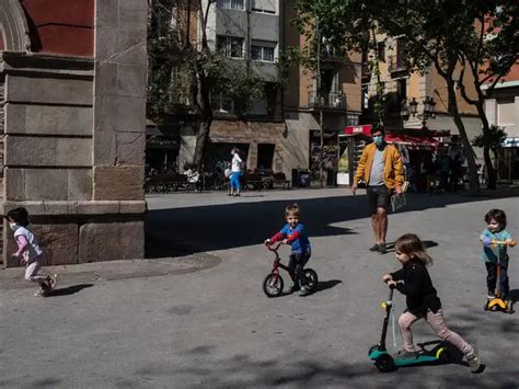'Air on your face': Spanish children get outside for first time in six ...