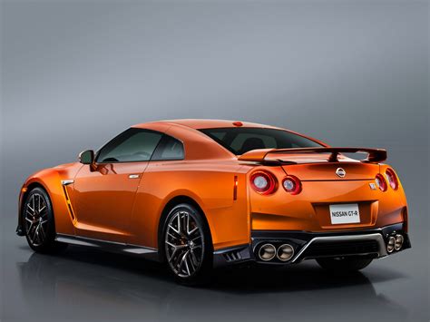 2016 Nissan GTR 45th Anniversary Gold Edition