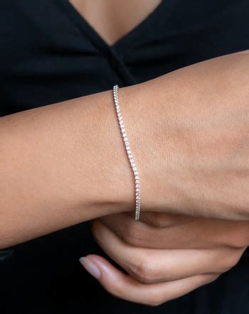 Everyday wear Diamond Jewellery | Tennis bracelets online | STAC Fine ...