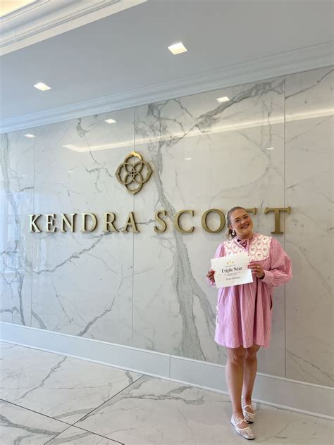 As I have officially wrapped up my summer internship at Kendra Scott ...