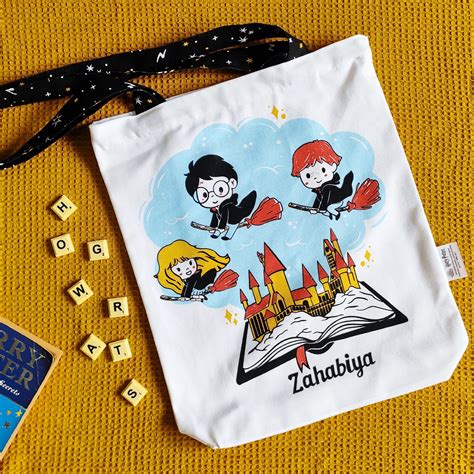Illustrated Front/Back Canvas Zippered Tote Bag - Hogwarts ...