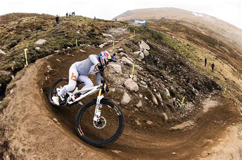 Mountain Biking 的图像结果