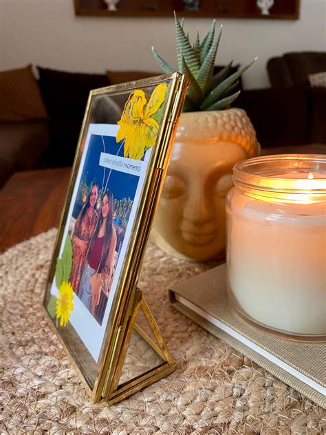 Standing Brass Frame – Artastherapyy®