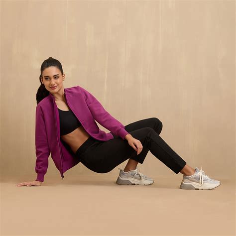 Cozy FleeceZippered Jacket-NYLE704-Maroon – Nykd by Nykaa