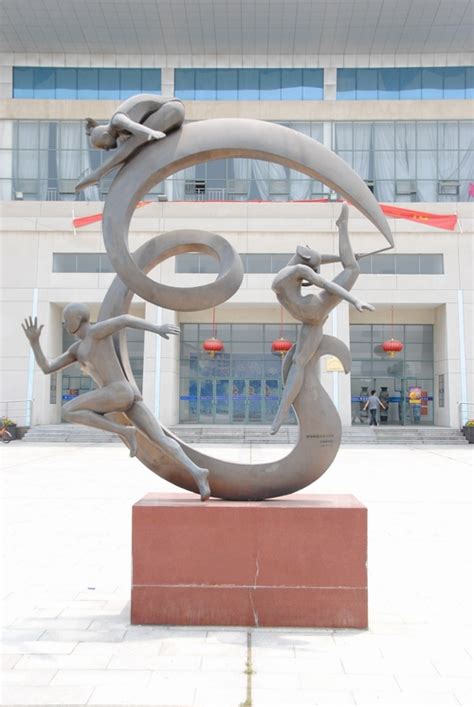 新闻中心 - 四川龙纹雕塑有限公司