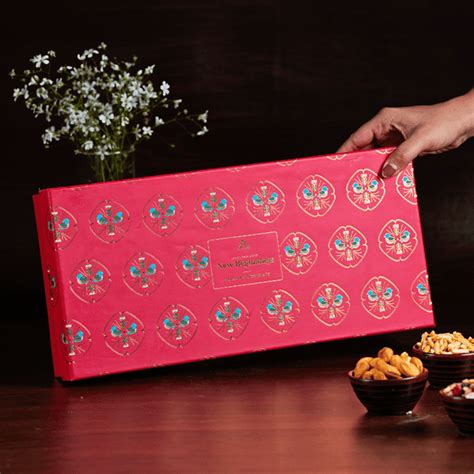 Holiday Cheer Box - Omay Foods