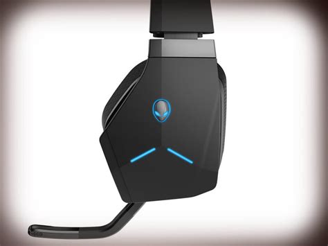 After a 9 year hiatus, Alienware is getting back into gaming headsets