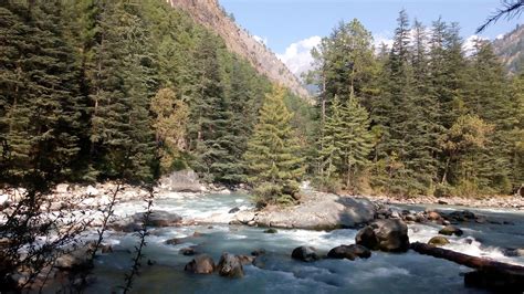 Kheerganga Trek With Guide | Deyor