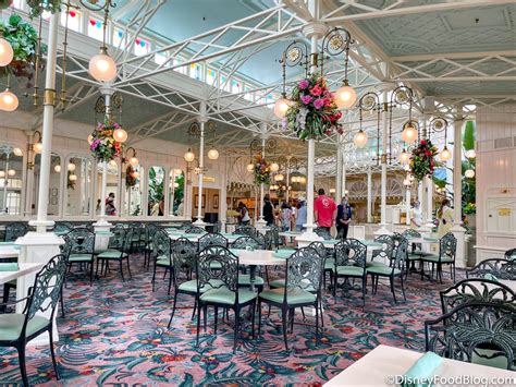 The 53 BEST Seats in Disney World Restaurants - Disney by Mark