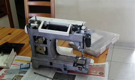 How to Repair Mini Sewing Machine 的图像结果
