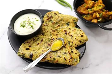 5 Tips To Master The Art Of Making Soft And Delicious Theplas