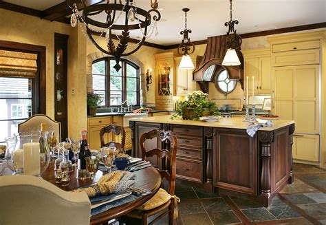 21 French Country Kitchens - Chairish Blog