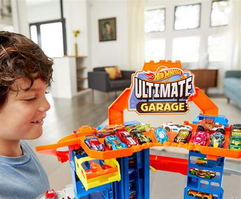 Customer Reviews: Hot Wheels City Ultimate Garage GJL14 - Best Buy