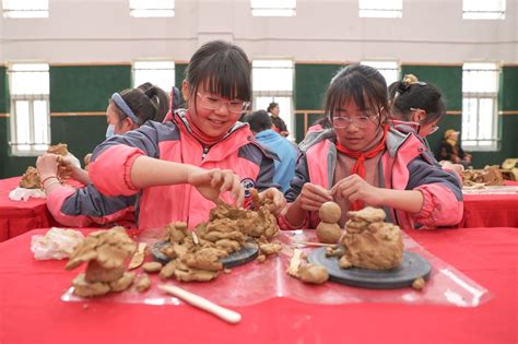 江西南昌：非遗技艺走进校园 学生感受非遗文化魅力