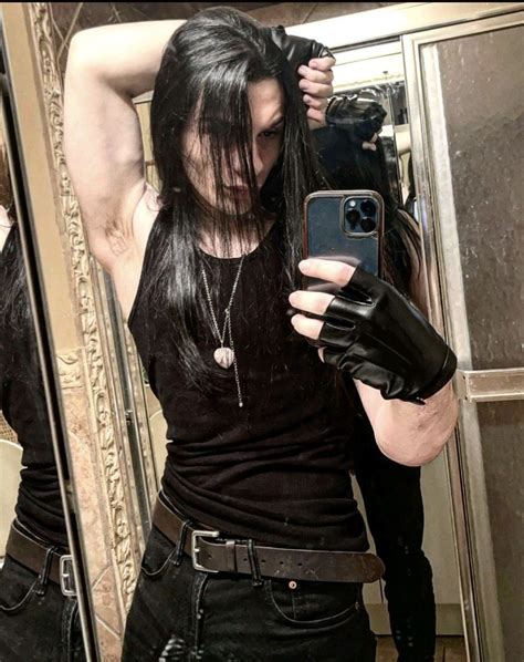 Pin by Natalia Cole on I want to be him | Goth guys, Long hair styles ...