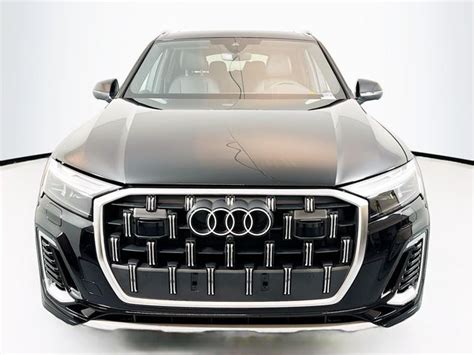 New 2025 Audi Q7 SUV with Sunroof For Sale in San Jose, CA | Auto Navigator