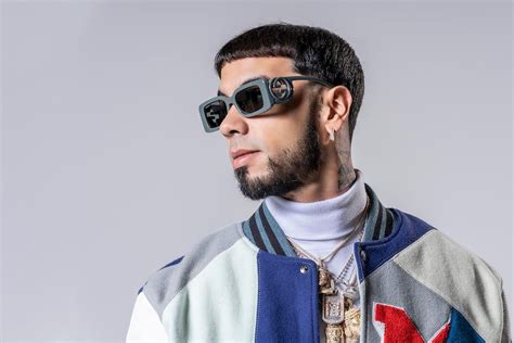 TE CANTO BAJITO (PART. BLESSD Y SOG) - Anuel AA - LETRAS.COM