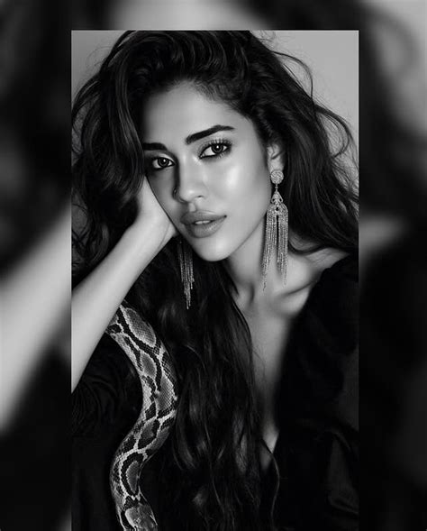 Hritu Zee: Biography, Age, Height, Movies, Career, Family, and More - BIOG