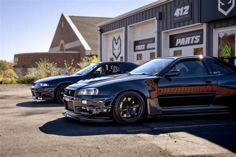 R34 & R33 GTR's. - 9GAG