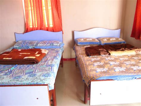 RIVER VIEW HOMESTAY (Valparai, Tamil Nadu) - Lodge Reviews, Photos ...