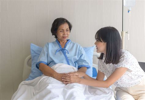 How A Hospice Chaplain Can Benefit Your Care Team