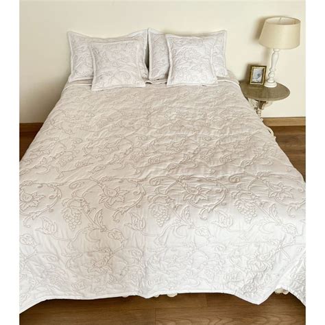 Buy Belleven Cotton Satin Meadows Bedding Set Online