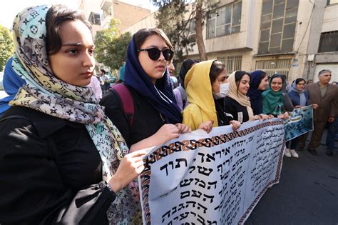 Trump's refugee ban is keeping 700 persecuted Iranian Jews out of the US | The Times of Israel