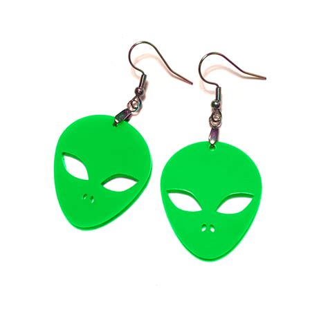 Alien Earrings 的图像结果