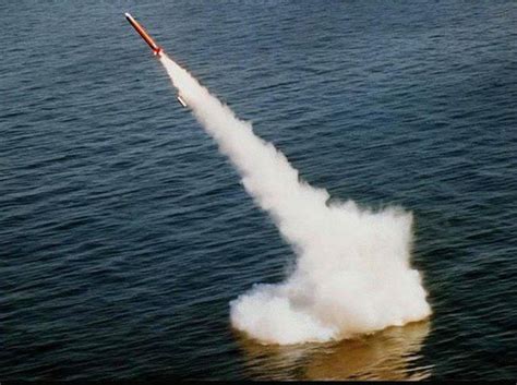 美国海军成功试射GPS型“战斧”式巡航导弹--军事--人民网