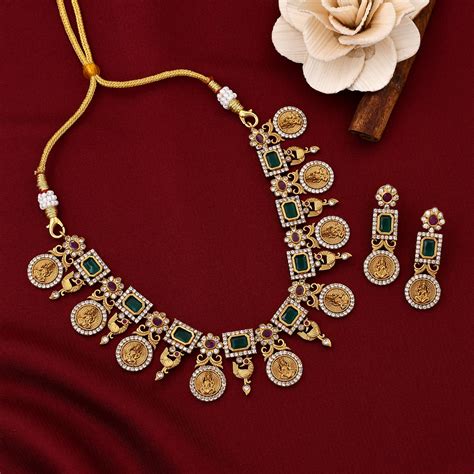 Find Out Traditional South Indian Necklace Set for Bride | Rebaari