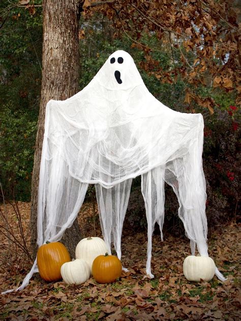 40+ Funny & Scary Halloween Ghost Decorations Ideas