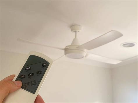 Ceiling Fan Remote Installation 的图像结果