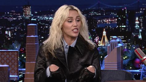 Miley Cyrus Source » SCREENCAPTURES