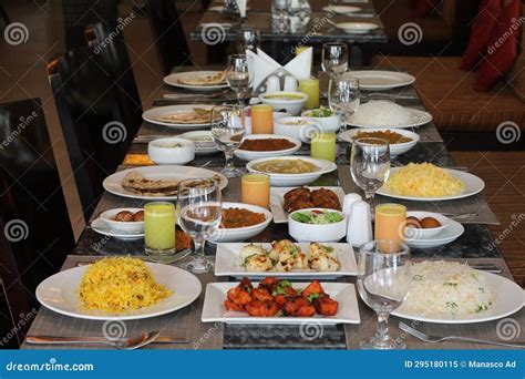 Buffet Set Up 的图像结果